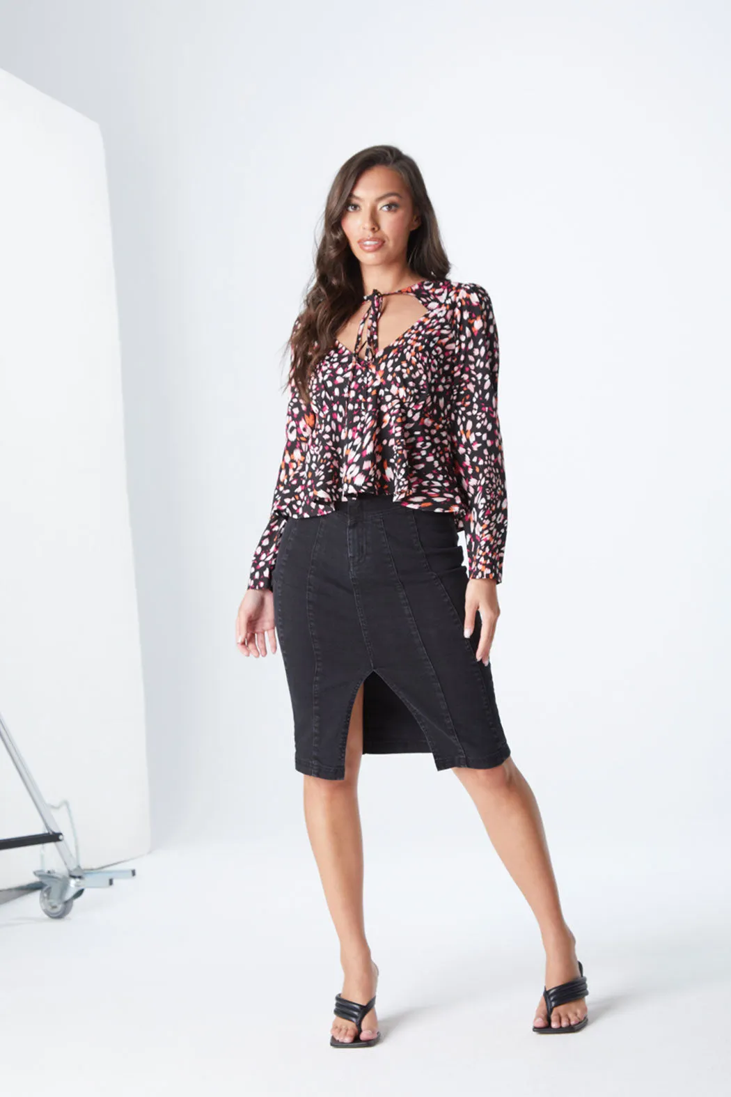 Black Aqua Yoke Seamed Skirt
