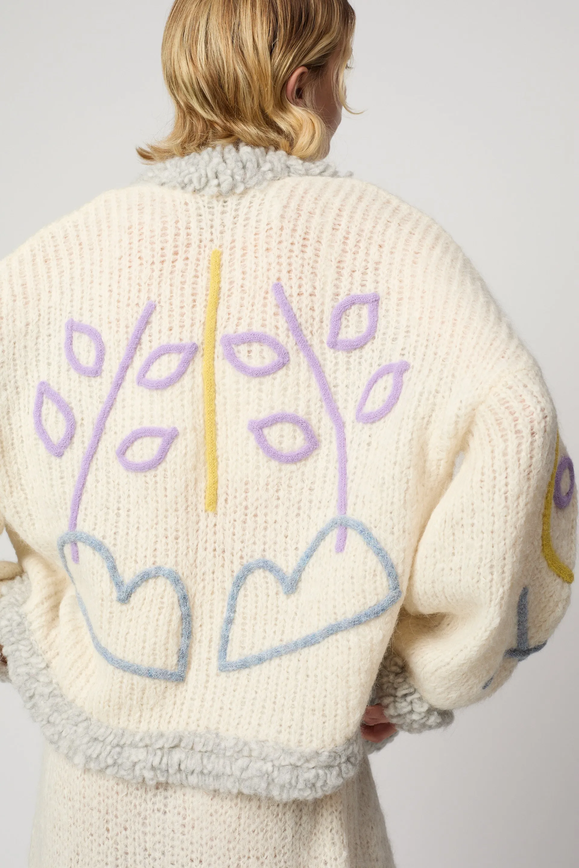 CORA CARDIGAN ART CANVAS