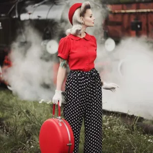 Jive Blouse in Lipstick Red