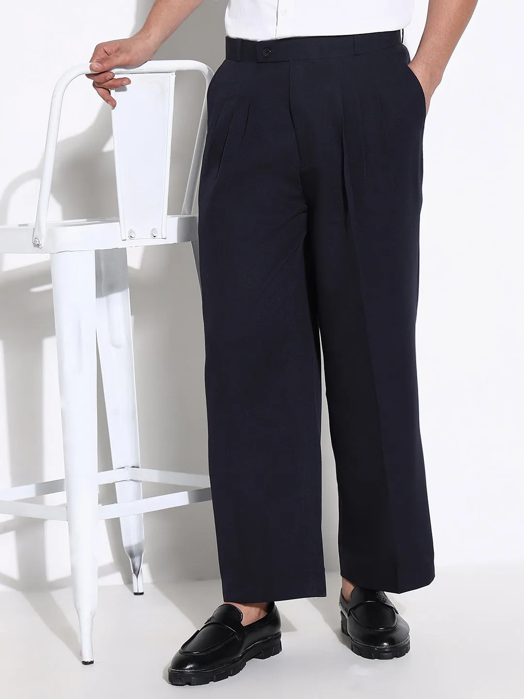 Men Navy Blue Comfort Loose Fit Low-Rise Pleated Trousers