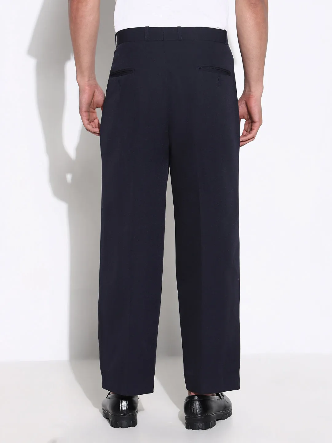 Men Navy Blue Comfort Loose Fit Low-Rise Pleated Trousers