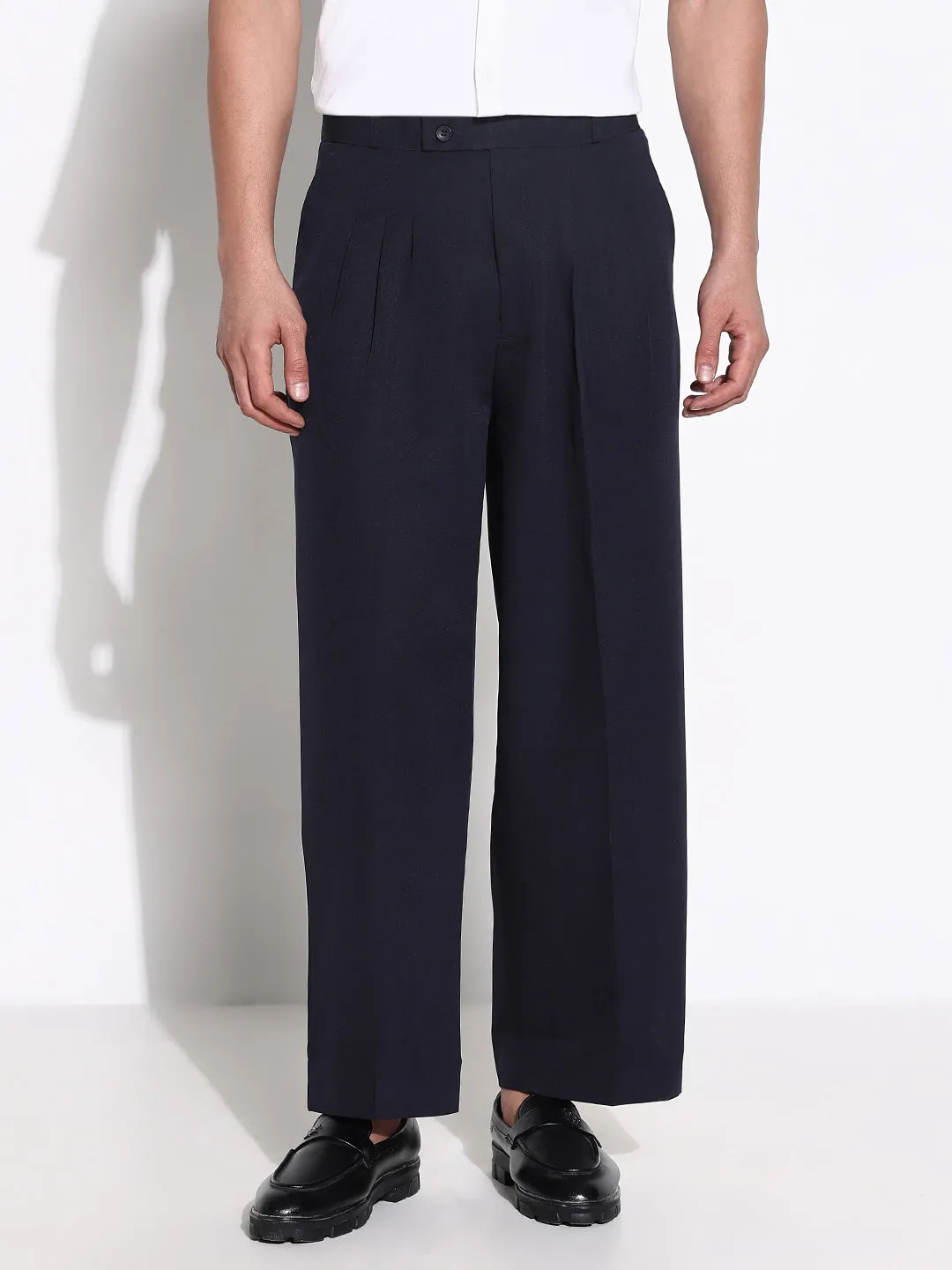 Men Navy Blue Comfort Loose Fit Low-Rise Pleated Trousers