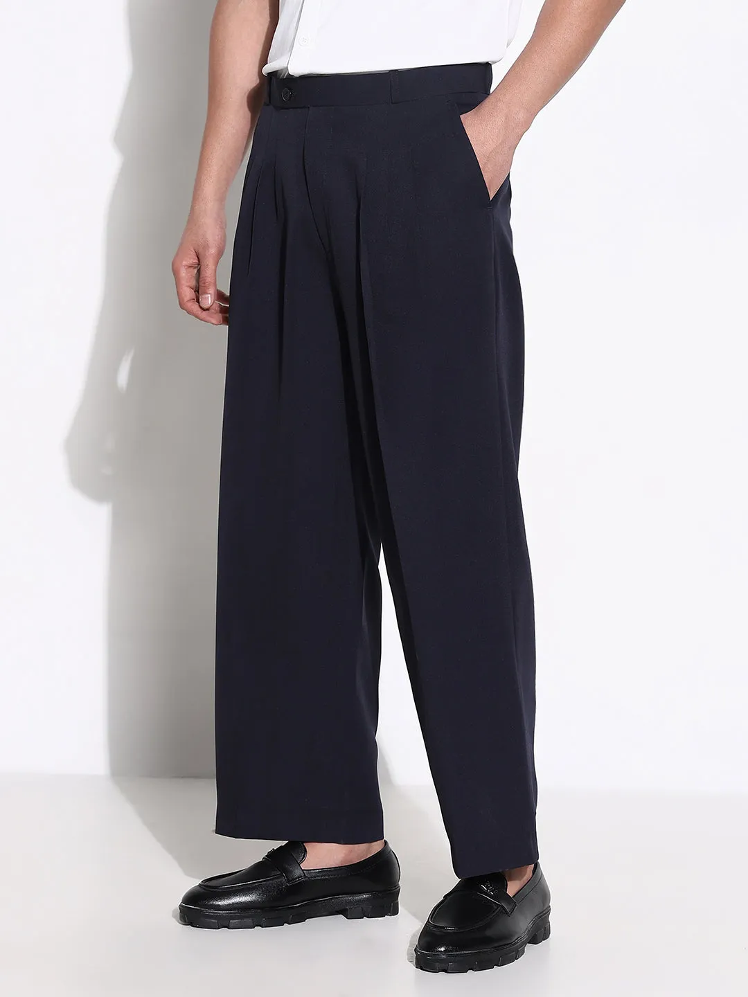 Men Navy Blue Comfort Loose Fit Low-Rise Pleated Trousers